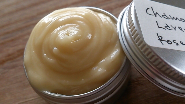 国産みつろうクリーム。使用oilもOrganicです。